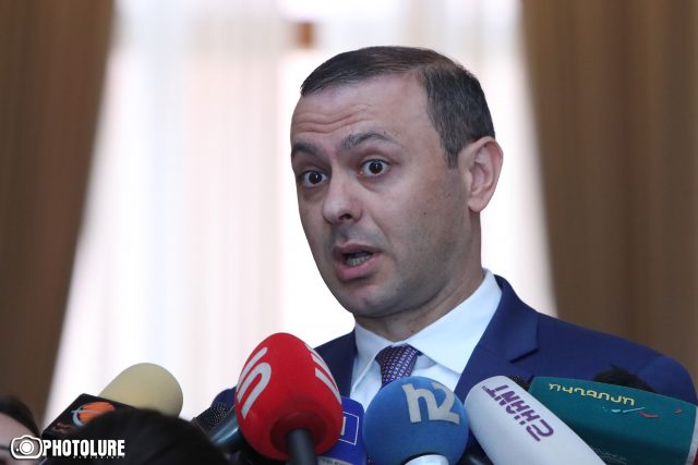 Армения за продление срока пребывания российских миротворцев в Арцахе – секретарь Совбеза