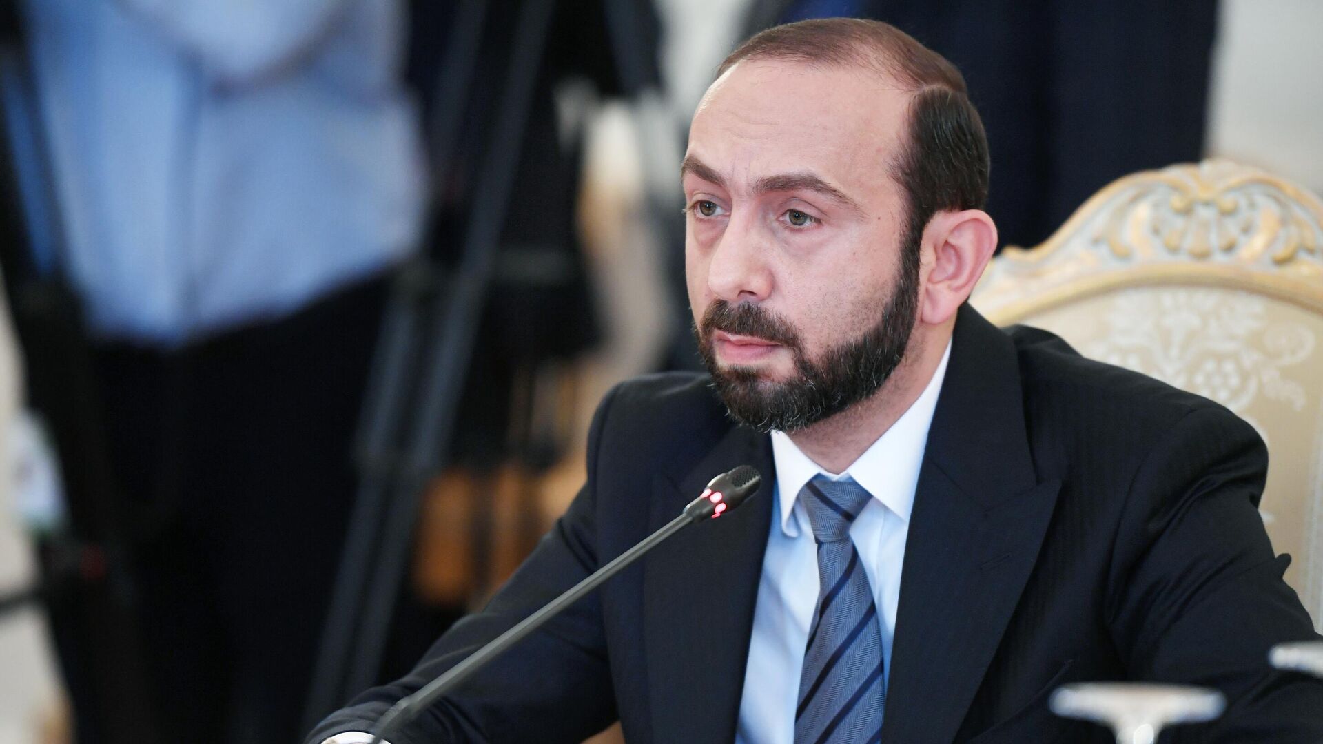 Глава МИД Армении: ситуация в Карабахе усложняет процесс переговоров с Азербайджаном