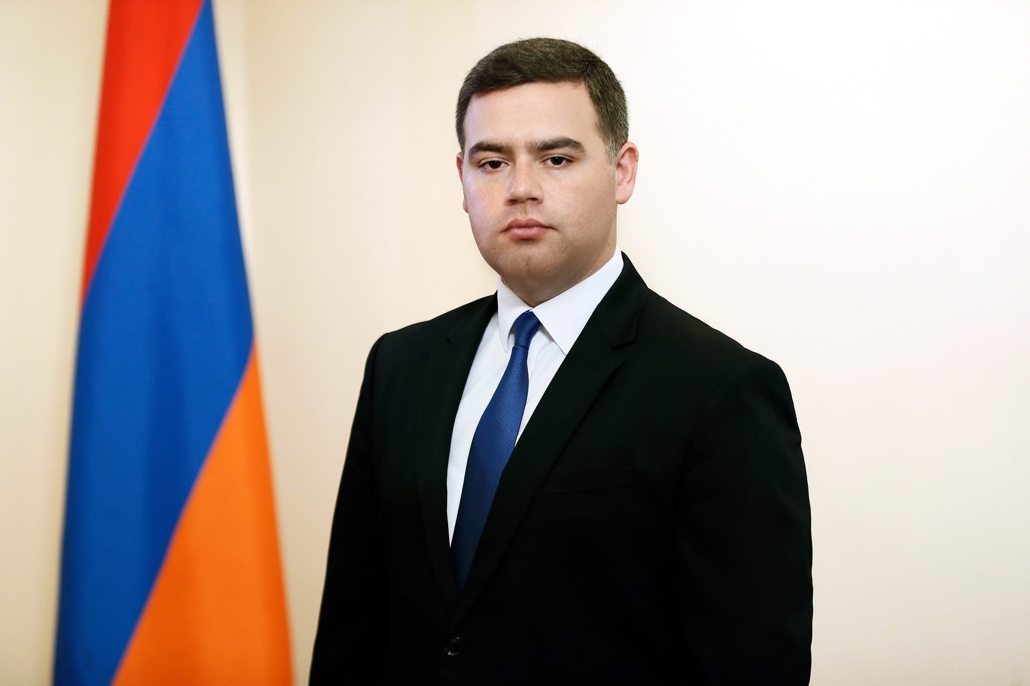 Уволен сотрудники полиции, ударивший журналистку во время акции протеста в Касахе — МВД