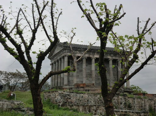 И дождь, и солнце: синоптики рассказали, какая погода ждет жителей Армении