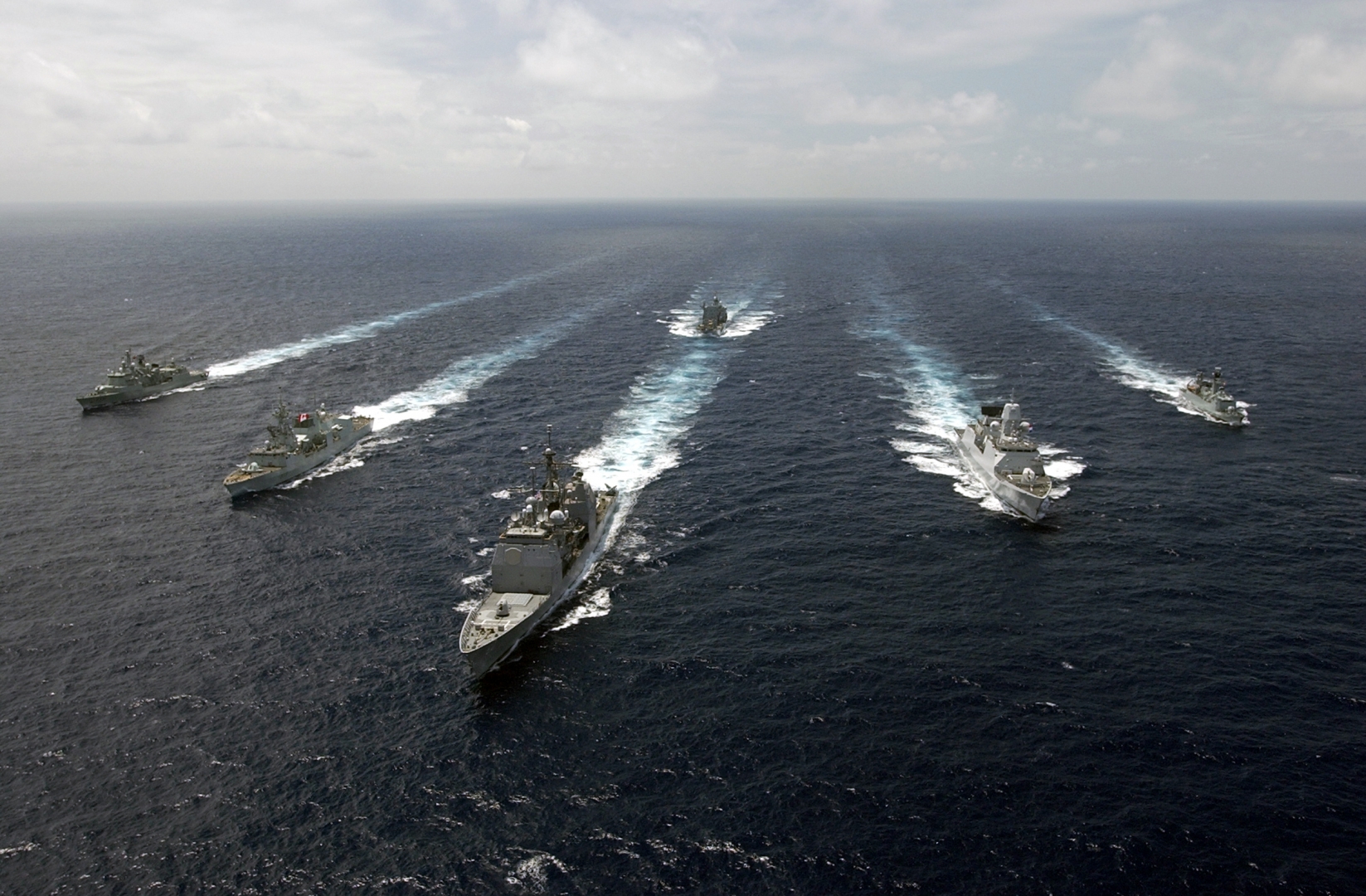 В Индийском океане начались учения ВМС Ирана, России и Китая