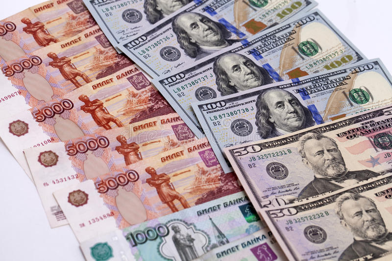 Банк России ввел комиссию в размере 30% для физлиц при покупке валюты на бирже