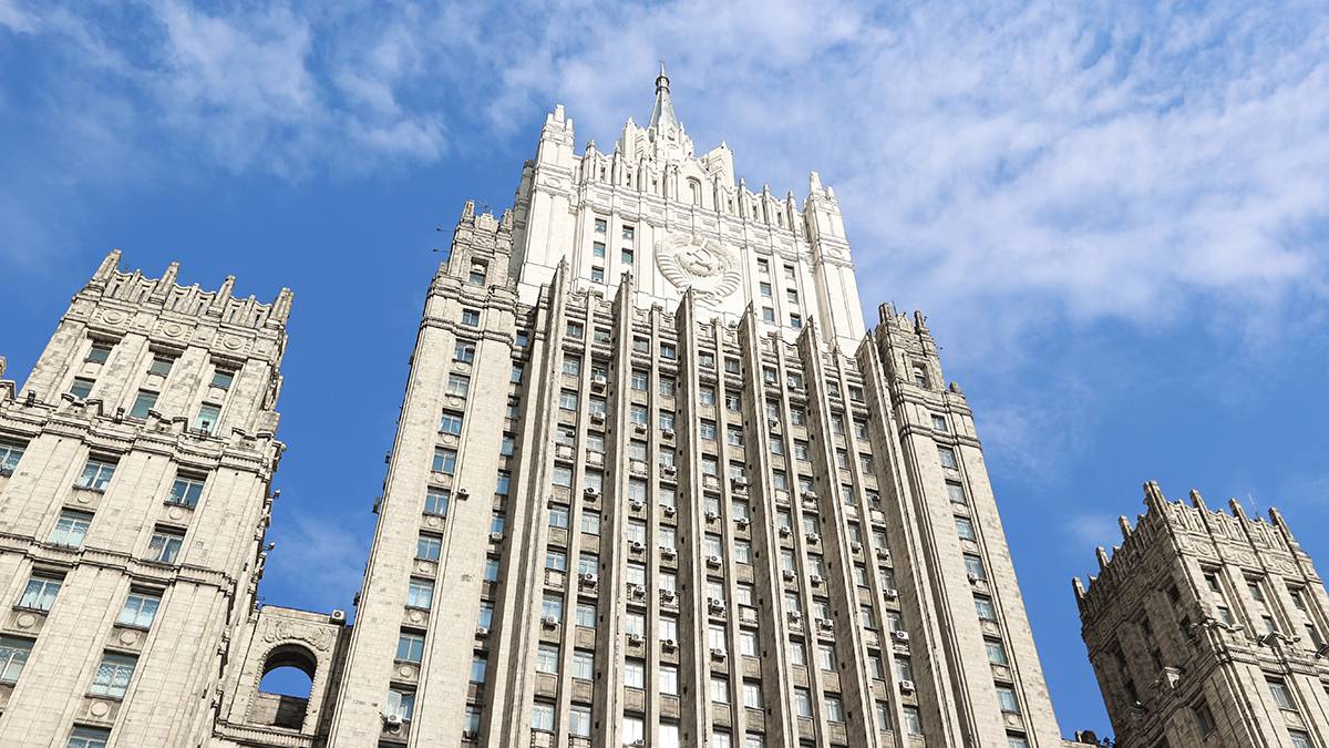 Пашинян выступает с диаметрально противоположными и путанными заявлениями - МИД РФ