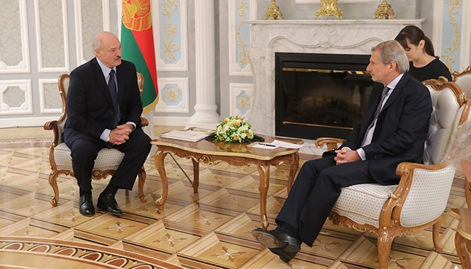 «Независимая газета»: Белоруссия готова сближаться с ЕС и провести политические реформы