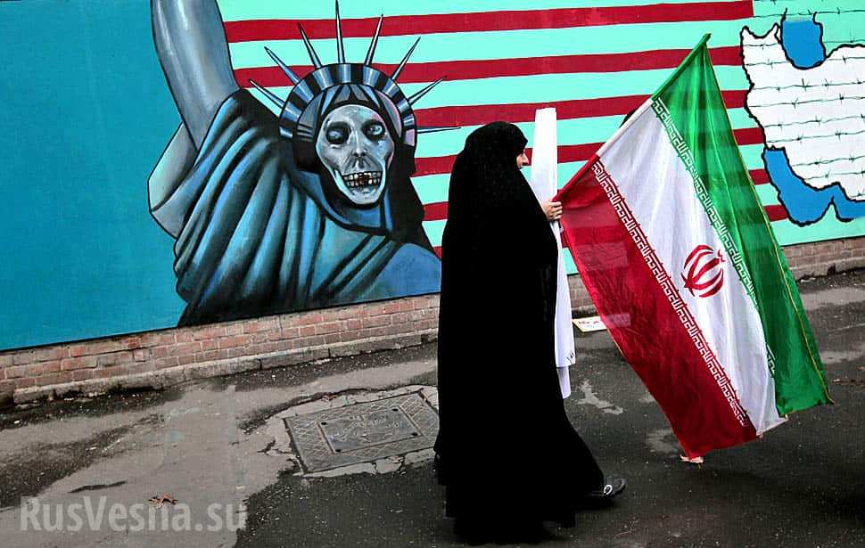 Генерал Сефеви: США хотят вернуться в Иран, но им это не удастся 