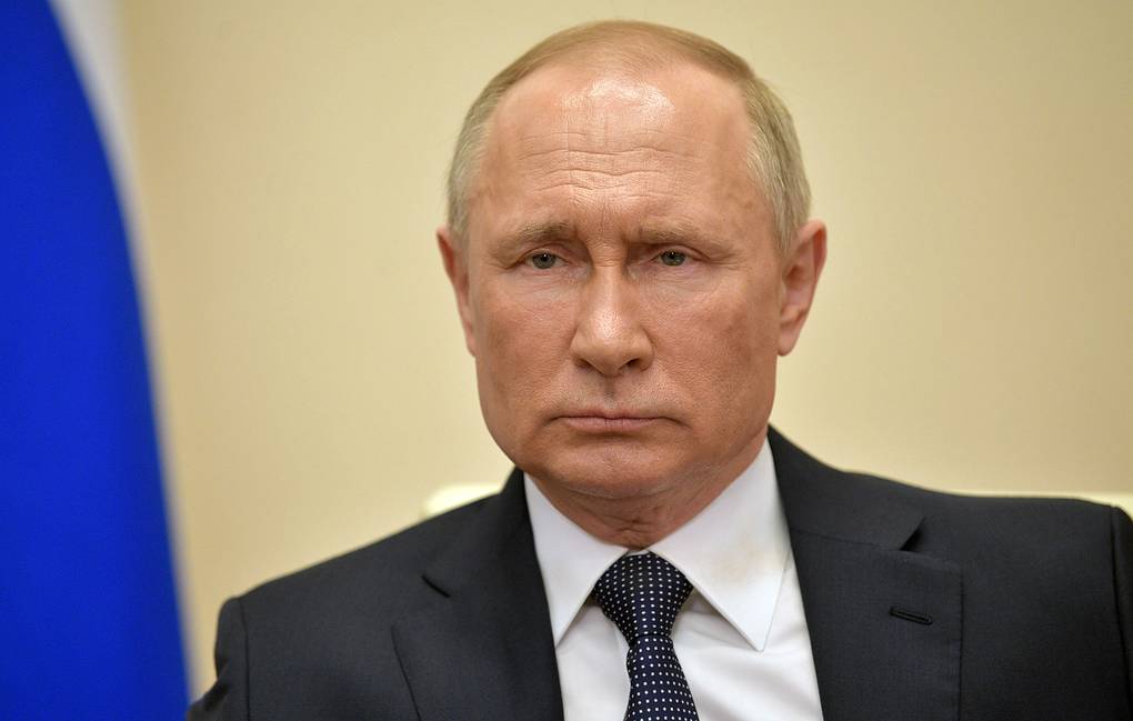 ТАСС: Путин продлил нерабочие дни до конца апреля из-за коронавируса