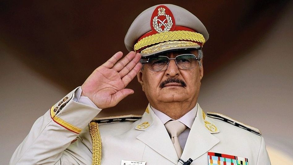 Хафтар пригрозил применить силу против турецких войск в Ливии 