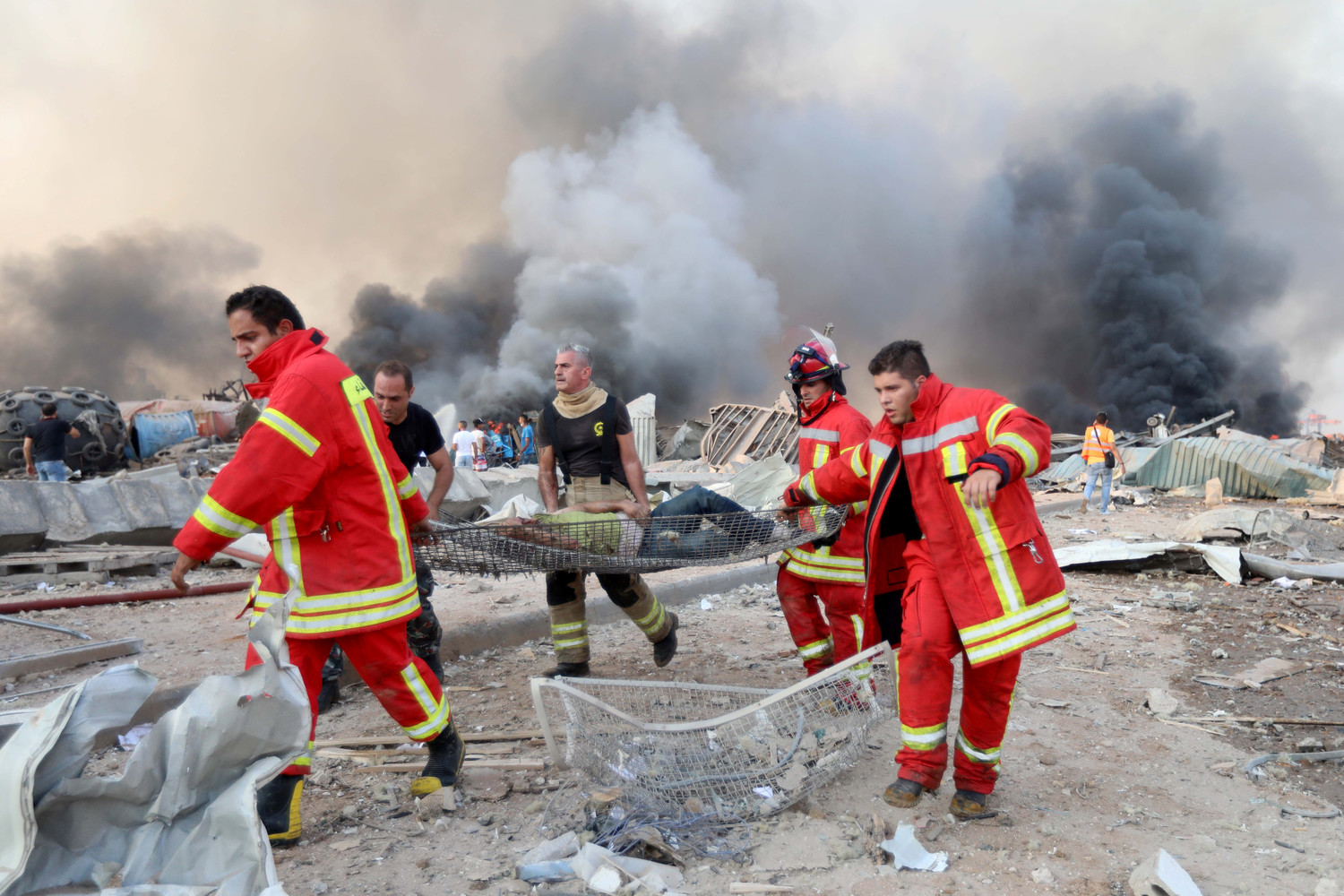 Глава Минздрава Ливана назвал ситуацию в Бейруте катастрофичной