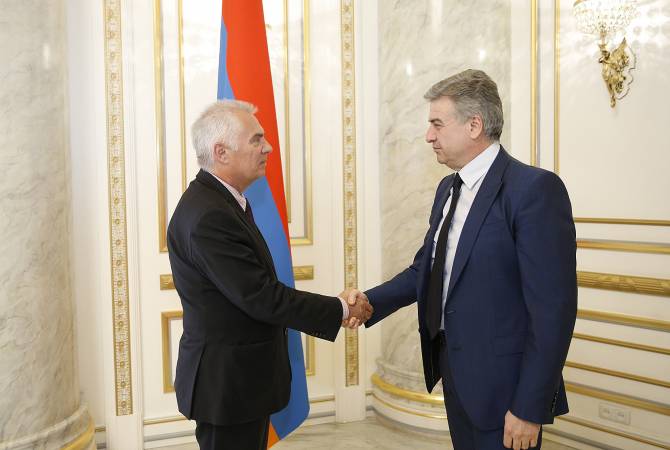 Бурный день – Карен Карапетян встретился также с руководителем делегации ЕС в Армении