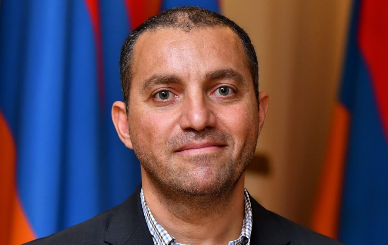Министр экономики Армении Керобян примет участие в форуме в Санкт-Петербурге