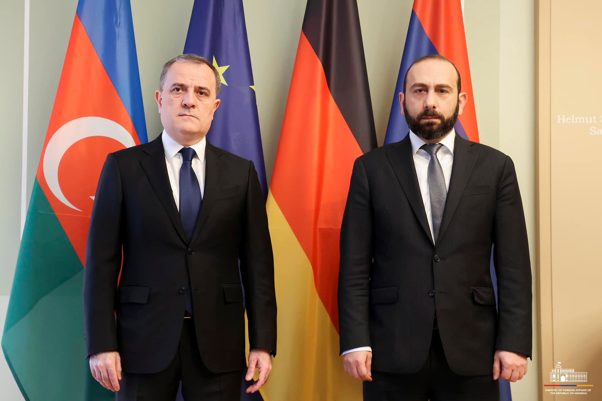 В Берлине стартовала встреча делегаций Армении и Азербайджана 