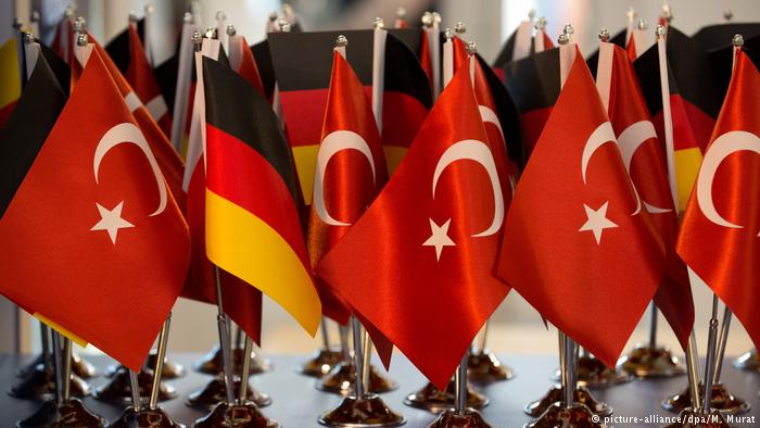 Германия готовит финансовую осаду Турции - Bloomberg