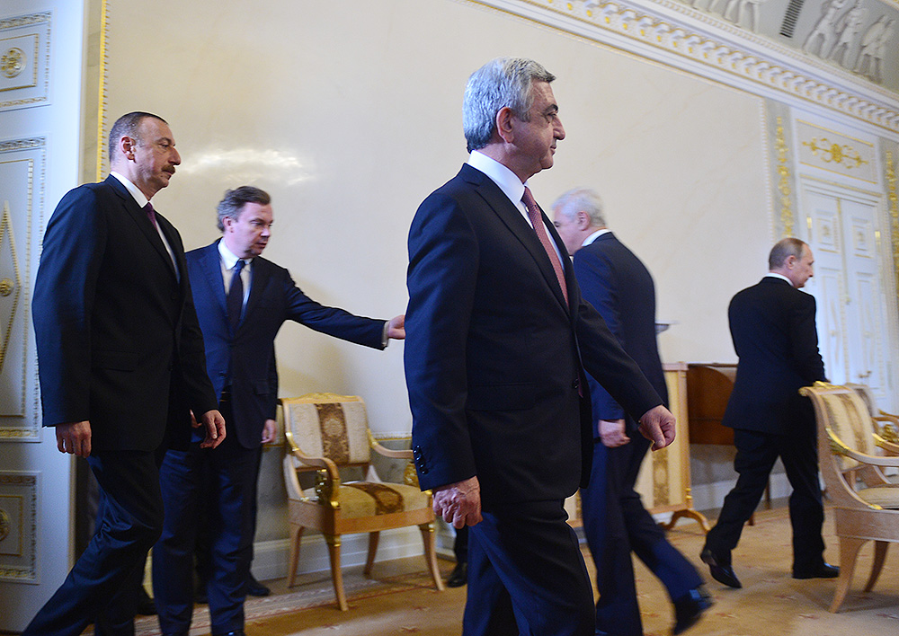 Переговоры приостановлены: посредники желают организовать встречу Саргсян-Алиев