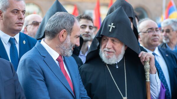 Пашинян покусился на святое