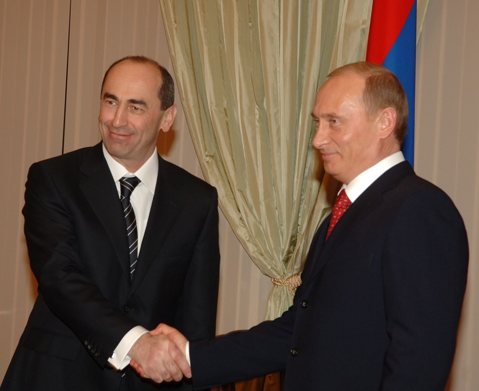 Владимир Путин поздравил Роберта Кочаряна с юбилеем