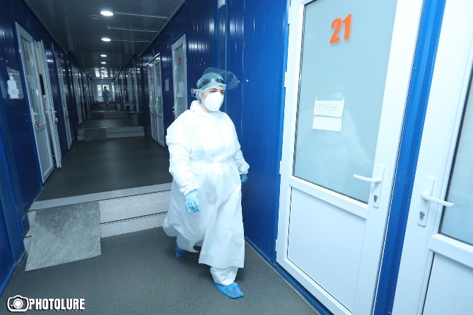Число случаев коронавируса в Армении превысило 18 тысяч: за сутки выявлено 544 больных