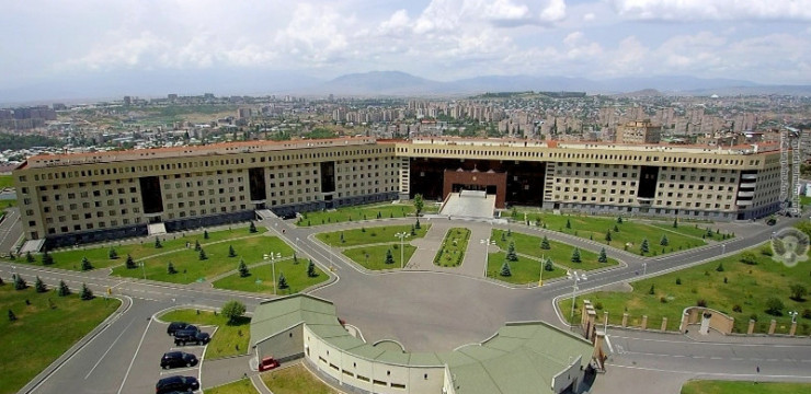 В Нагорном Карабахе нет ВС Армении - МО