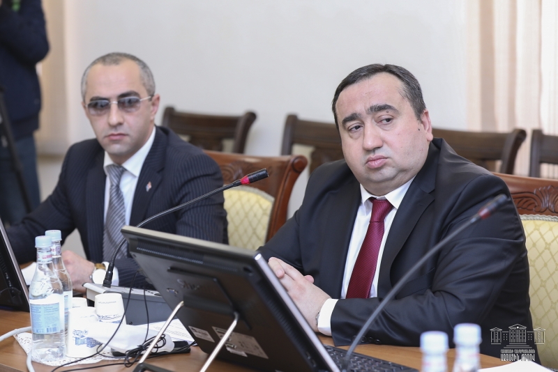 Судьям в Армении достаточно будет иметь степень бакалавра: в НС обсуждают поправки в СК