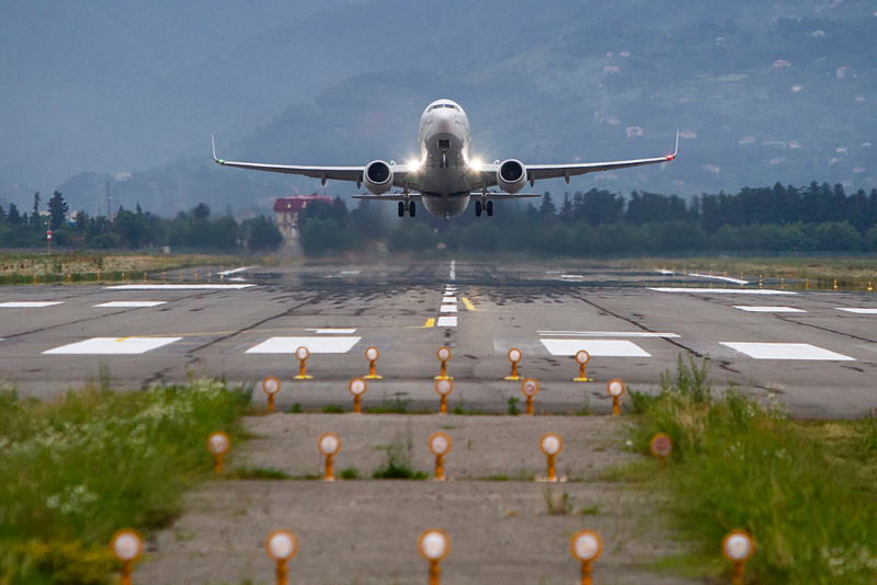 Авиасанкции России ударят по пассажиропотоку в аэропортах Тбилиси и Батуми 