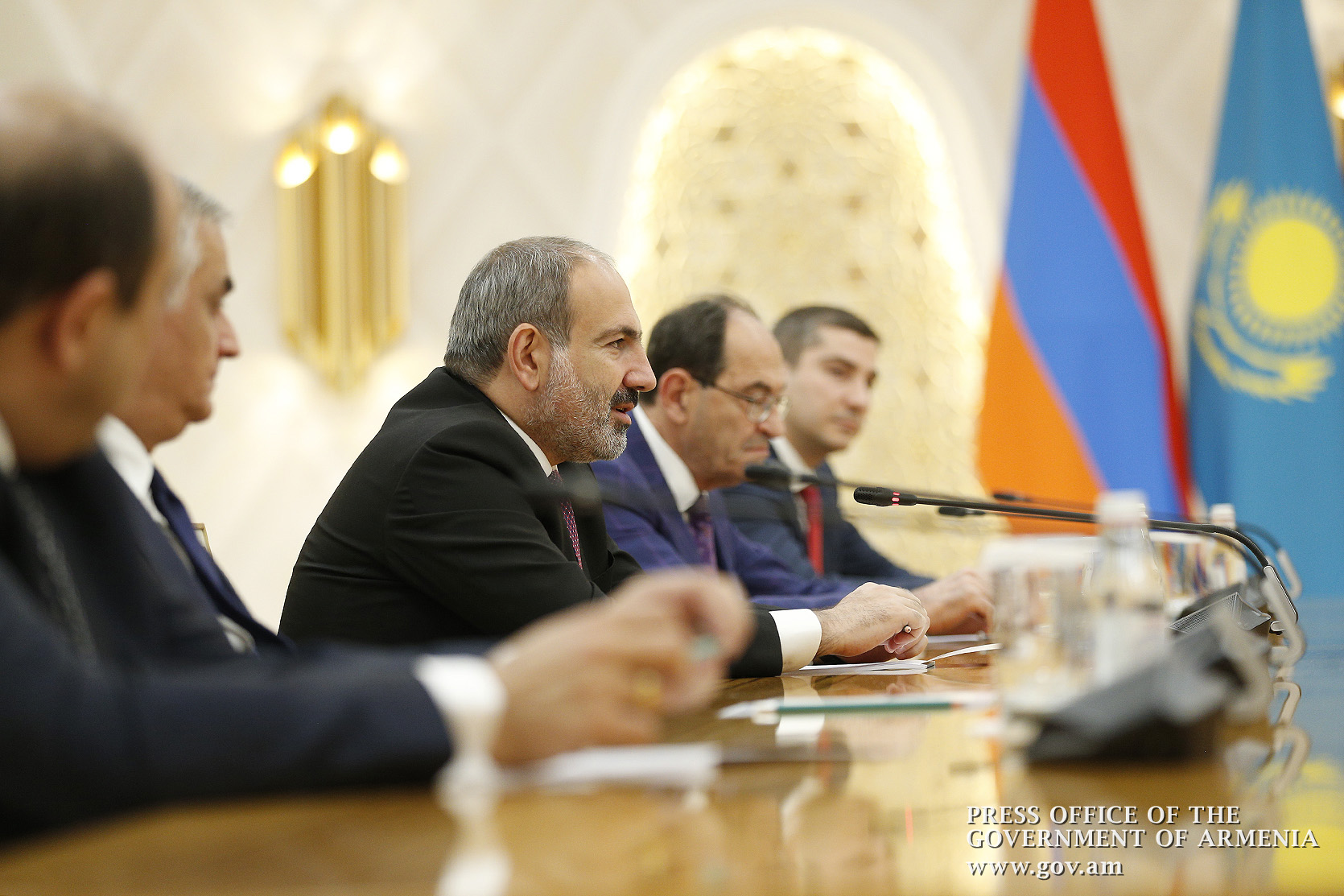Встреча с Путиным не состоялась: Пашинян срочно возвращается в Армению? (обновлено)