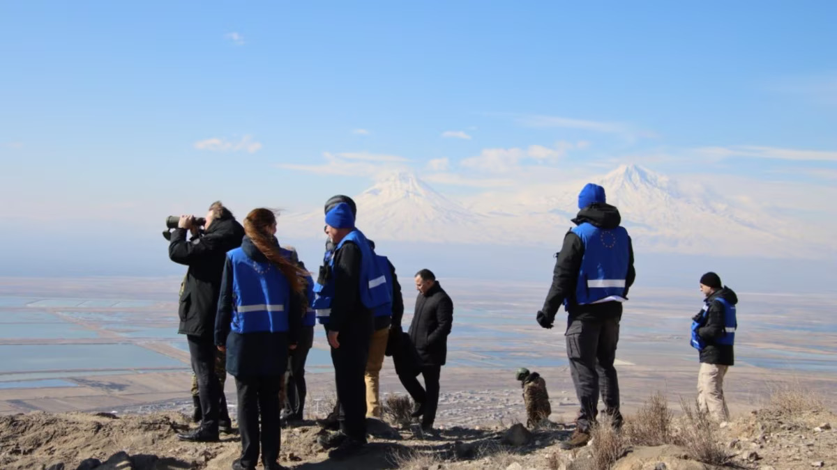 Наблюдатели ЕС подтверждают отсутствие перемещений на армяно-азербайджанской границе