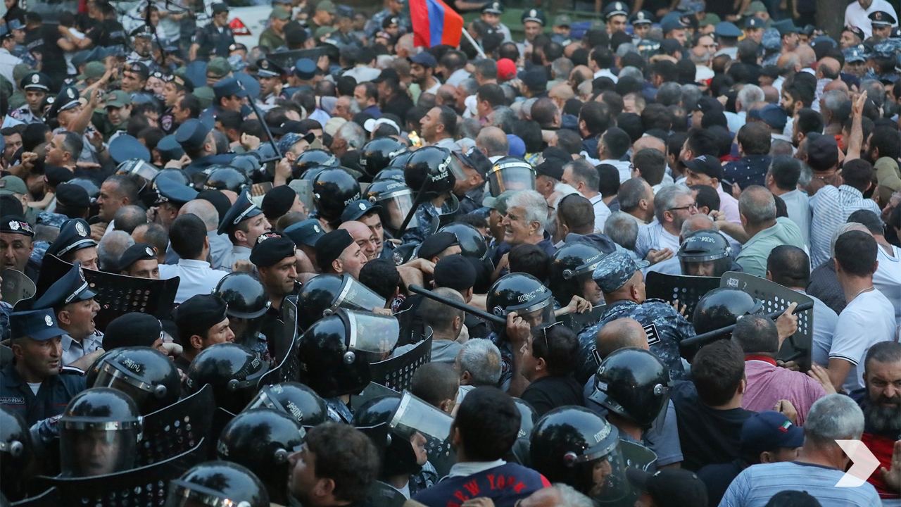 Политическая борьба в Армении: перманентный кризис без надежд на общественный консенсус