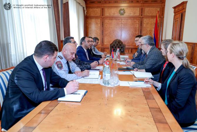 Глава МВД Армении принял представителя Госдепартамента США