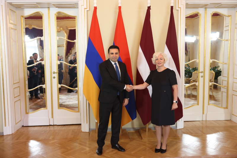 Спикер парламента Армении подчеркнул важность развития отношений с Латвией 