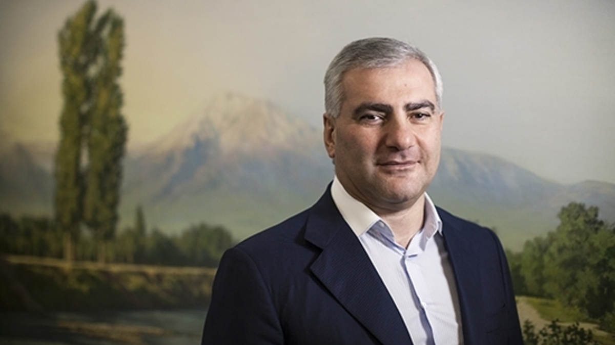 Самвел Карапетян начал процесс отказа от всех гражданств, кроме армянского