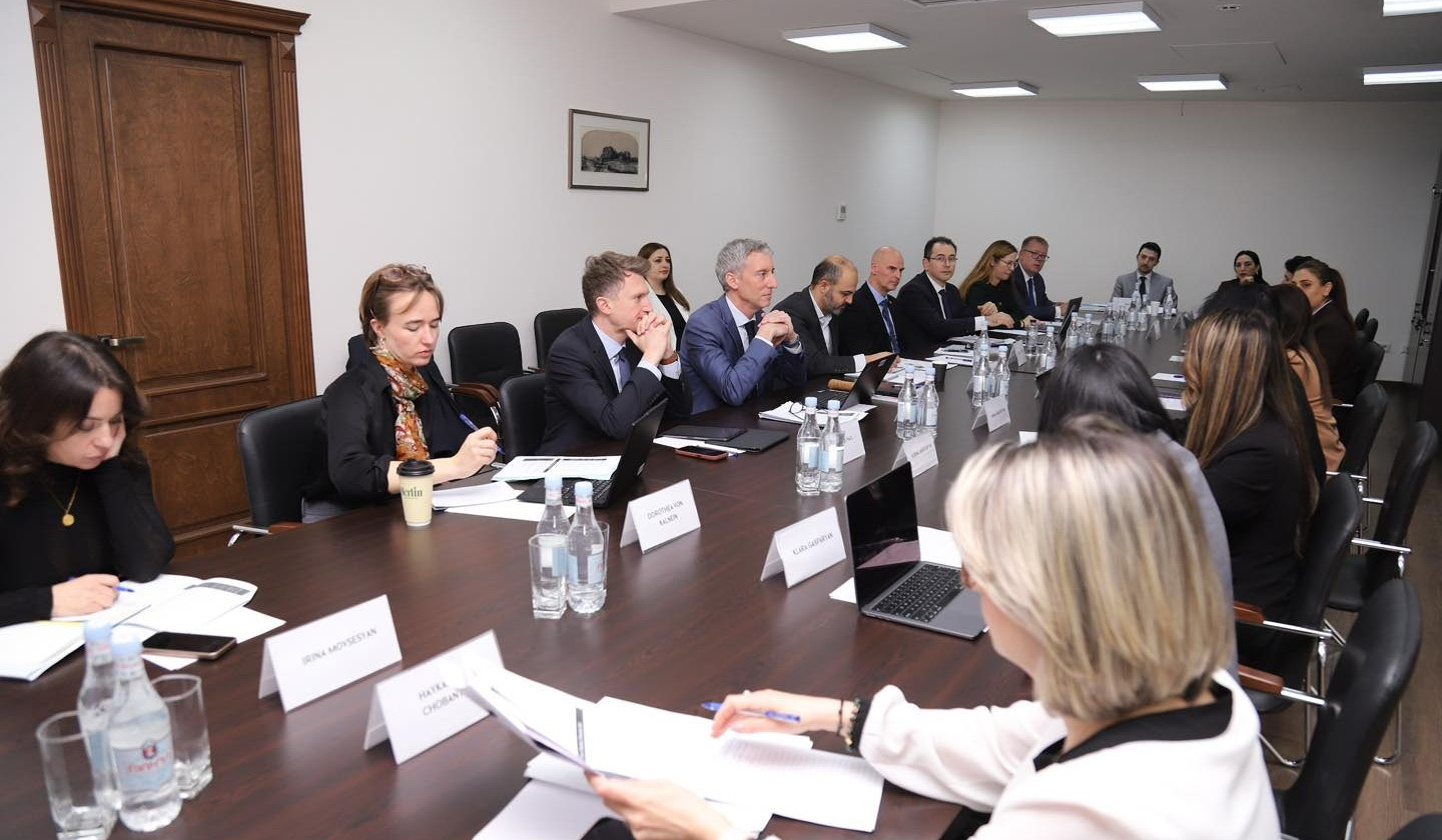 Первая оценка программы по либерализации визового режима РА–ЕС