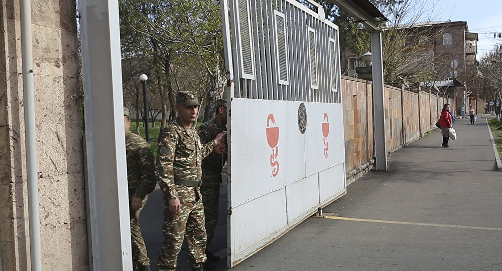 Վիճակը ծայրահեղ ծանր է. 19-ամյա զինծառայողը Ստեփանակերտից կտեղափոխվի Երևան