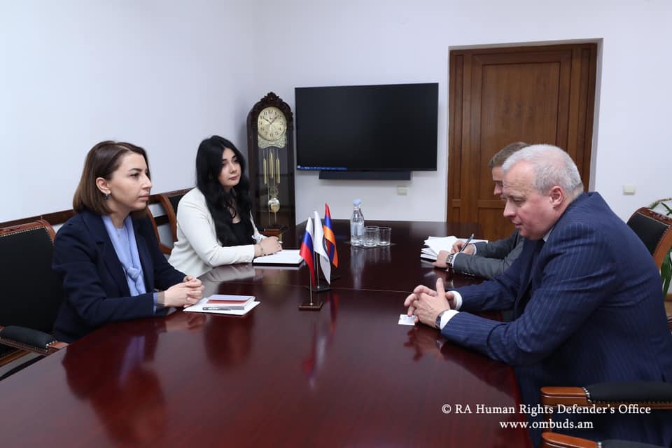 Григорян подчеркнула важную роль России в вопросе возвращения армянских пленных из Баку