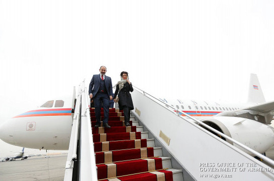 Премьер-министр Армении Никол Пашинян с супругой прибыли в Иран