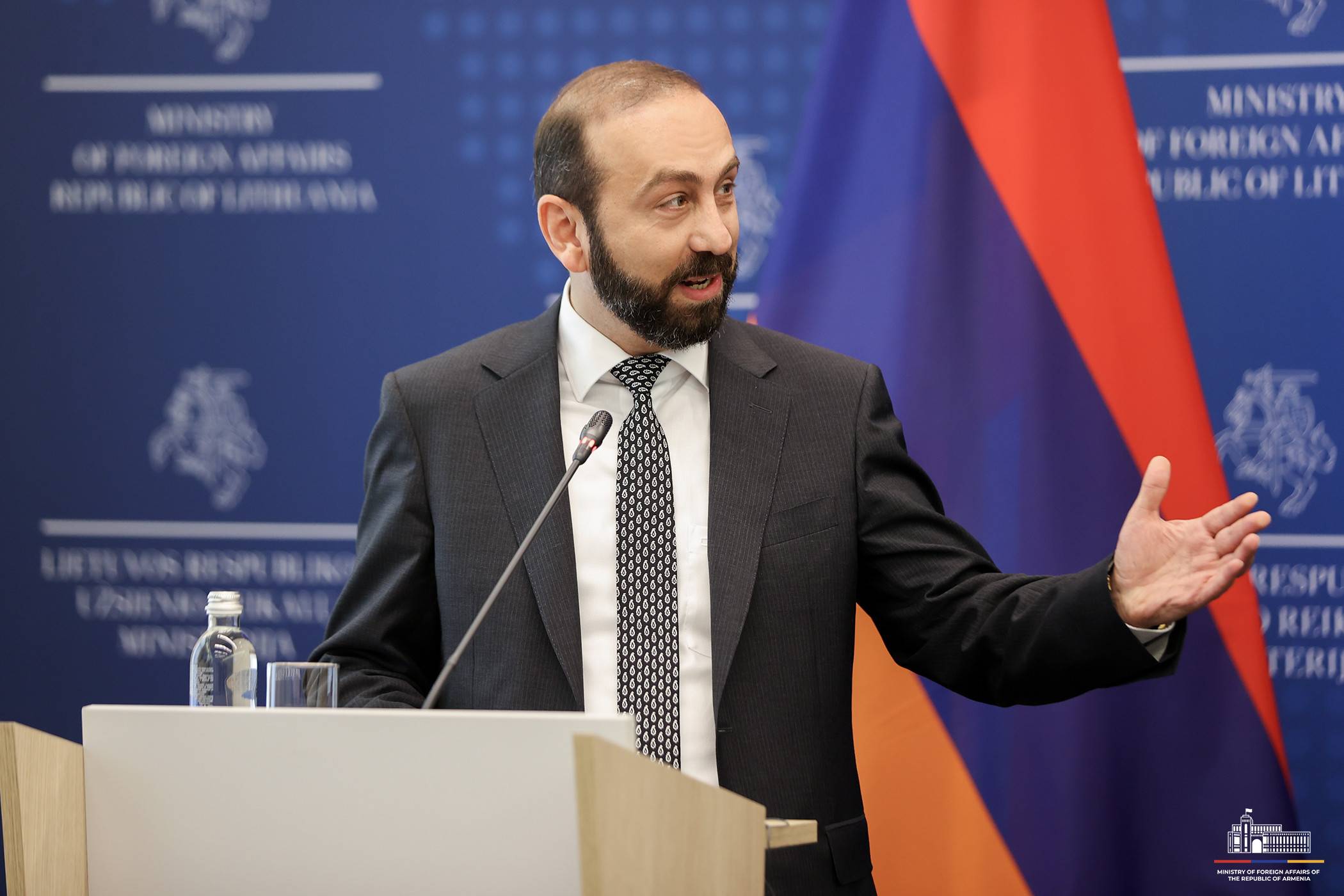 Азербайджан выдвигает новые вопросы, которые вызывают сомнения относительно их искренности