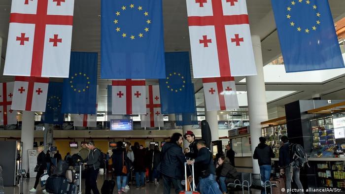 Статистика безвиза Грузии с ЕС – до 3% грузин пытались получить статус беженца в Европе