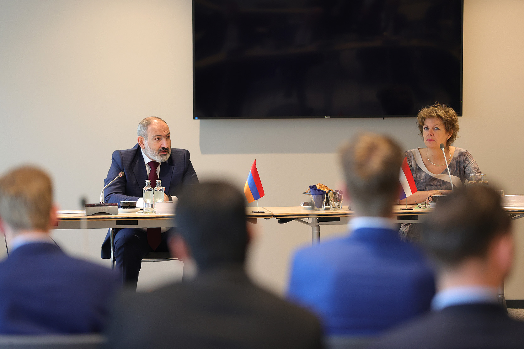 Пашинян представил голландским предпринимателям возможности инвестирования в Армении