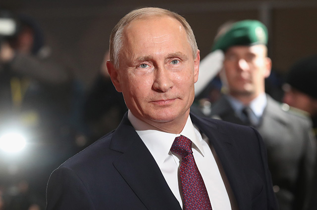 Президент России Владимир Путин наградил сотрудников МЧС Армении