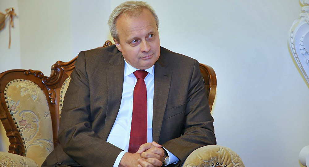 Посол России в Армении встретился с представителями Республиканской партии