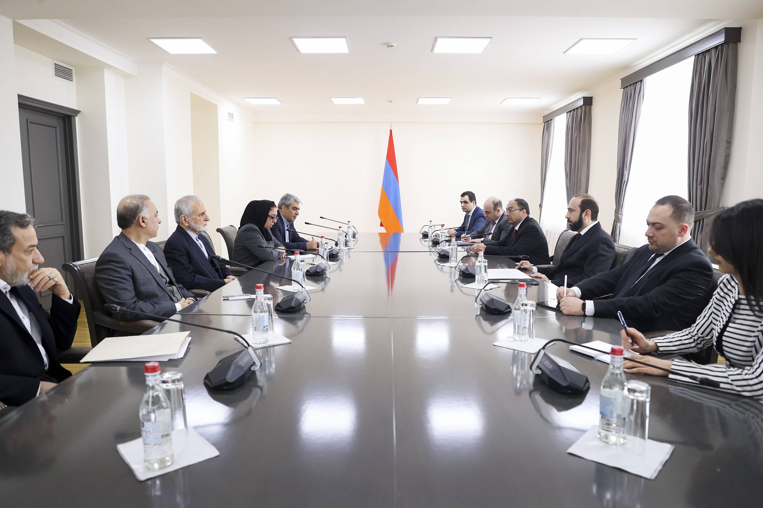 Глава МИД Армении высоко оценил позицию Ирана касательно программы 