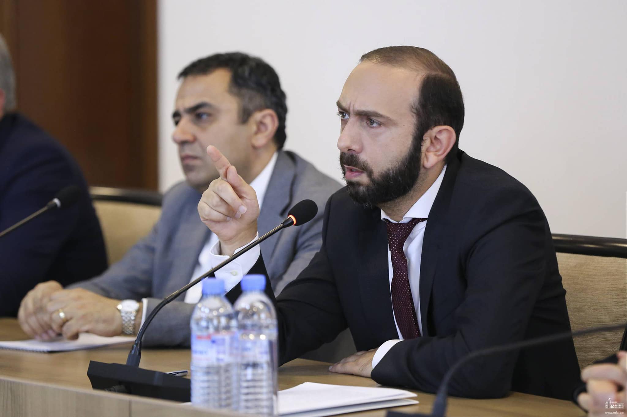 Мирзоян - иностранным дипломатам: Баку официально взял на себя ответственность за агрессию