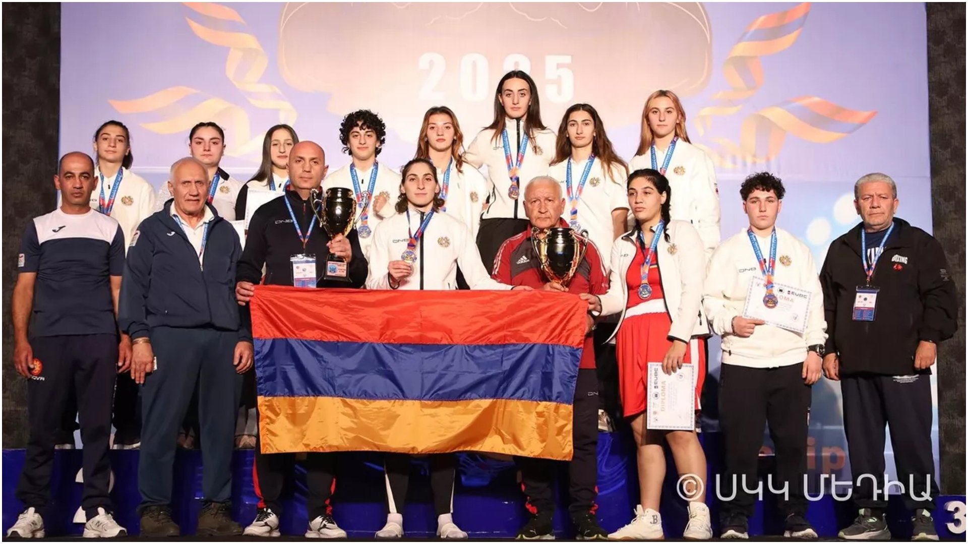 Сборные Армении завоевали 39 медалей на чемпионатах Европы по боксу среди молодежи