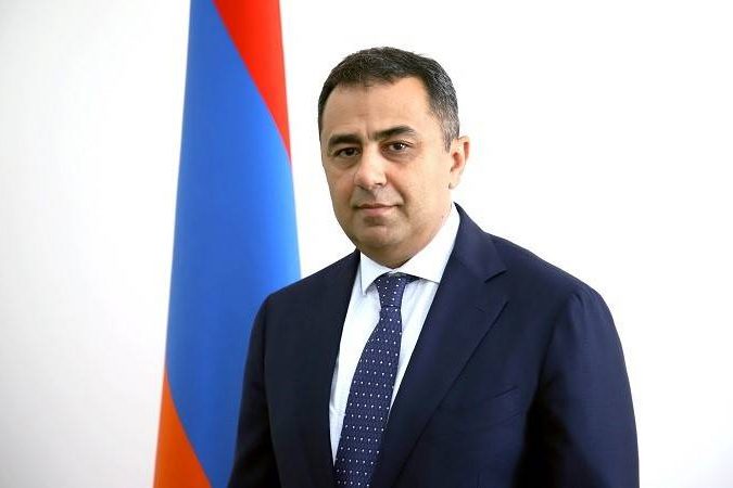 Пашинян освободил от занимаемой должности замминистра иностранных дел